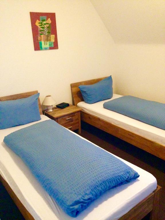Hotel-Zahringerstube 莱茵河畔的纳沙泰尔 客房 照片